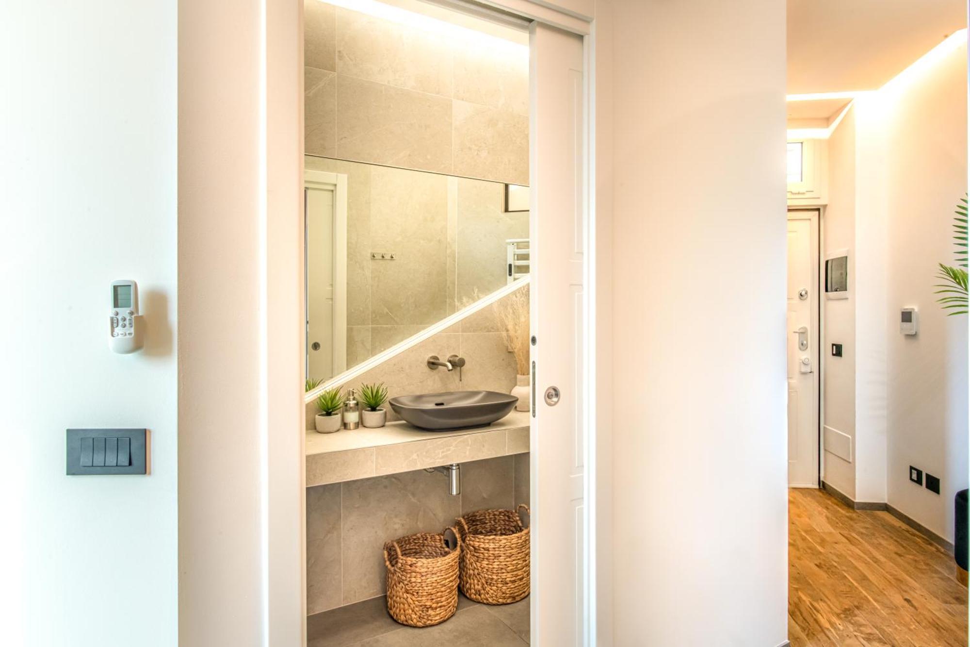 Industrial Design Luxury In Nolo District Apartment Mailand